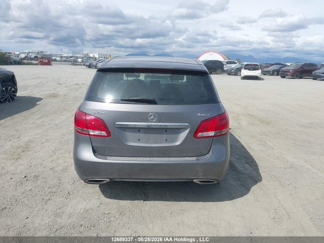 2015 Mercedes-benz B 250 4matic მანქანა იყიდება აუქციონზე, vin: WDDMH4GB7FJ365924, აუქციონის ნომერი: 12689337