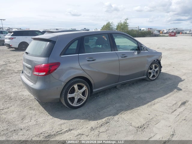 2015 Mercedes-benz B 250 4matic მანქანა იყიდება აუქციონზე, vin: WDDMH4GB7FJ365924, აუქციონის ნომერი: 12689337