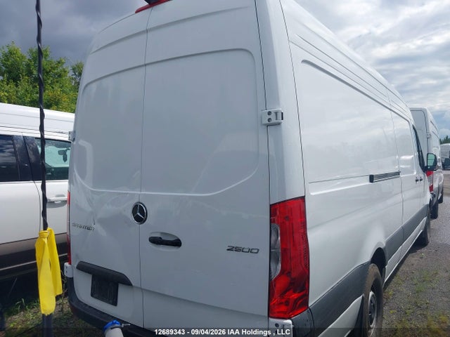 Mercedes-Benz Sprinter 2500 2025 W1Y4KCHY8SP796753 Image 16