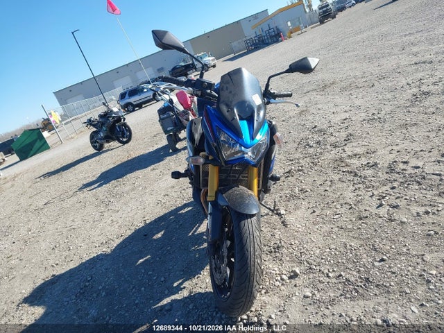 Kawasaki Zr800 B 2016 JKBZRCB12GDA16913 Image 5
