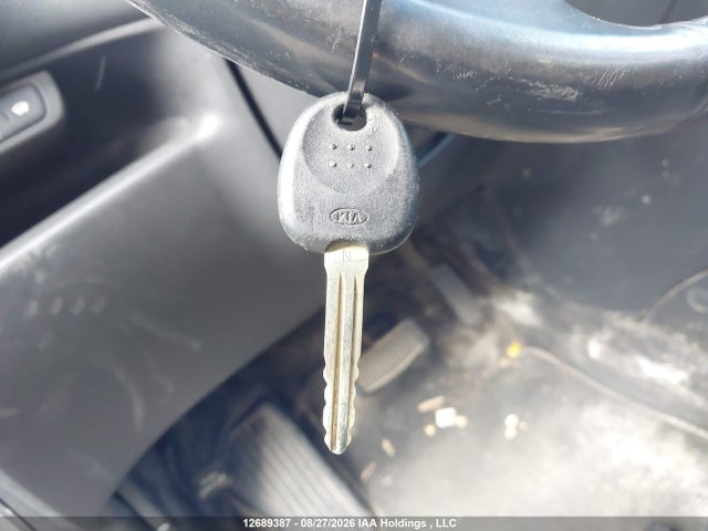 Продаж на аукціоні авто 2008 Kia Rondo, vin: KNAFG525287126789, номер лоту: 12689387