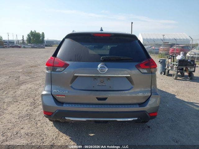 2018 Nissan Rogue S/sl/sv მანქანა იყიდება აუქციონზე, vin: JN8AT2MV2JW321442, აუქციონის ნომერი: 12689399