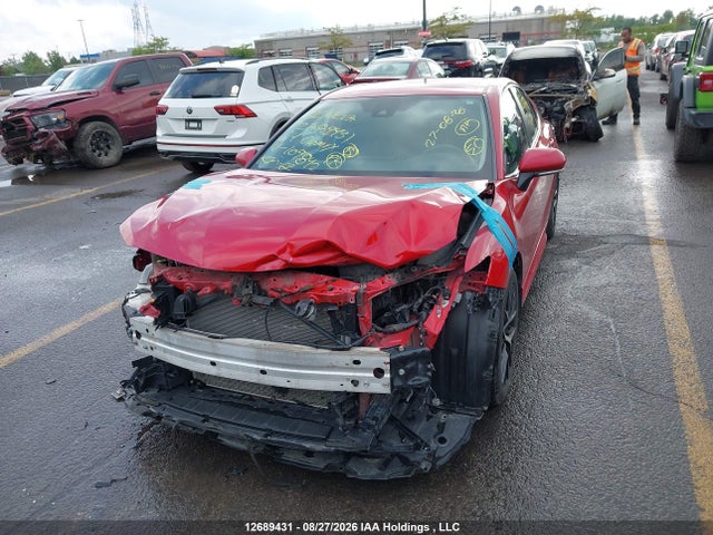 12689431 :رقم المزاد ، 4T1G11BK8RU109842 vin ، 2024 Toyota Camry Se مزاد بيع