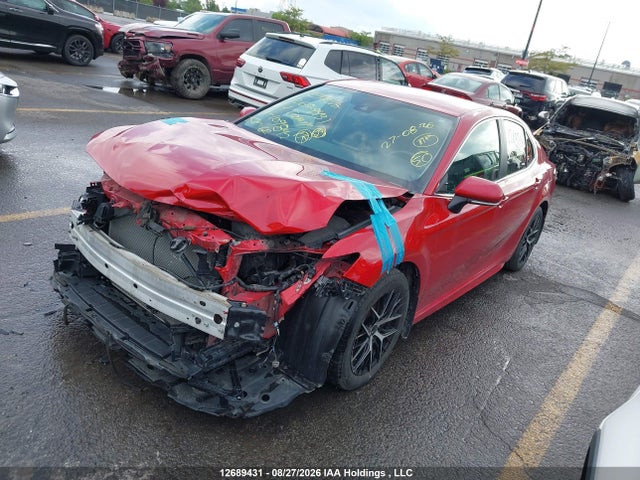 12689431 :رقم المزاد ، 4T1G11BK8RU109842 vin ، 2024 Toyota Camry Se مزاد بيع