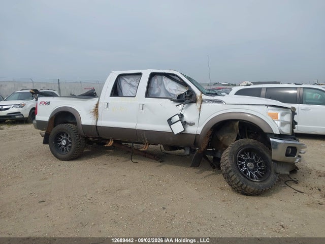 1FT8W3BT3FEC19363 Ford F-350 Lariat