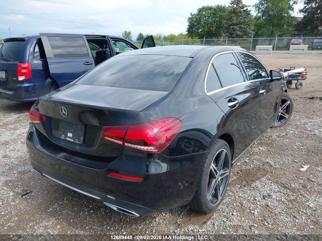 12689448 :رقم المزاد ، W1K3G4FB8LW045140 vin ، 2020 Mercedes-benz A 220 4matic مزاد بيع