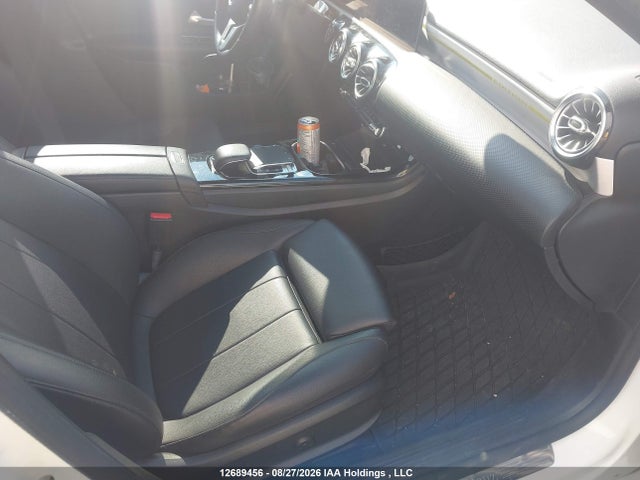 WDD3F4HB7KJ085267 Mercedes-Benz A 250 4matic