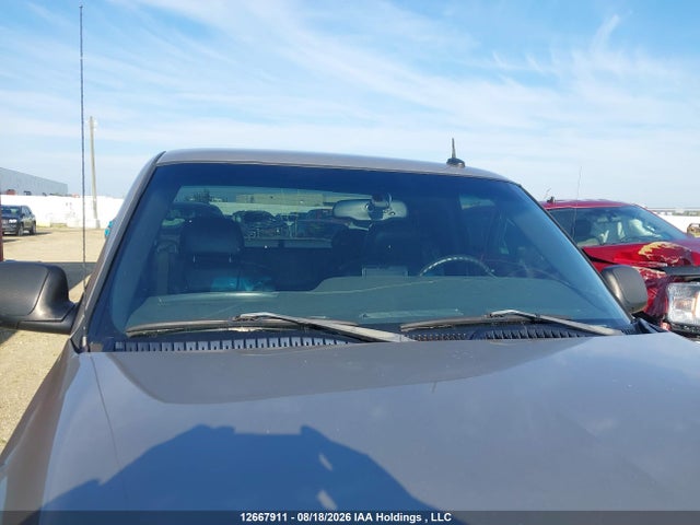 2002 Chevrolet Silverado 1500 Ls/lt მანქანა იყიდება აუქციონზე, vin: 2GCEK19T521402851, აუქციონის ნომერი: 12667911