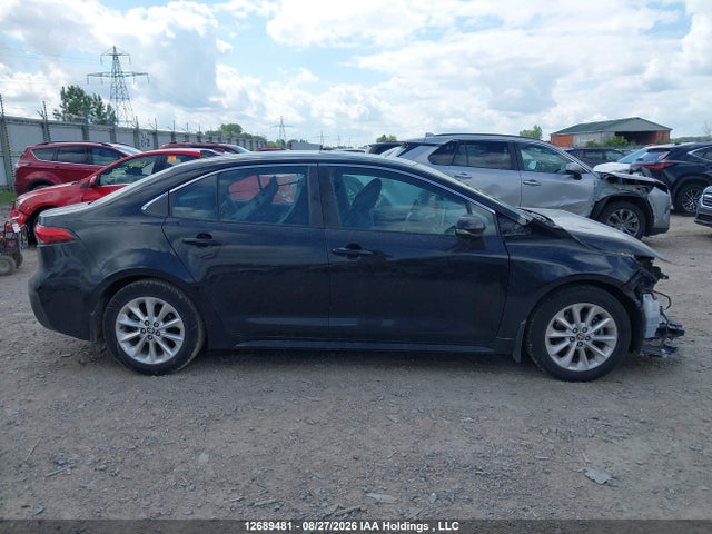 12689481 :رقم المزاد ، 5YFBPRBE7LP016420 vin ، 2020 Toyota Corolla Xle مزاد بيع