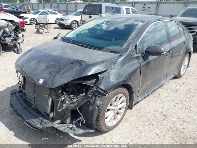 12689481 :رقم المزاد ، 5YFBPRBE7LP016420 vin ، 2020 Toyota Corolla Xle مزاد بيع