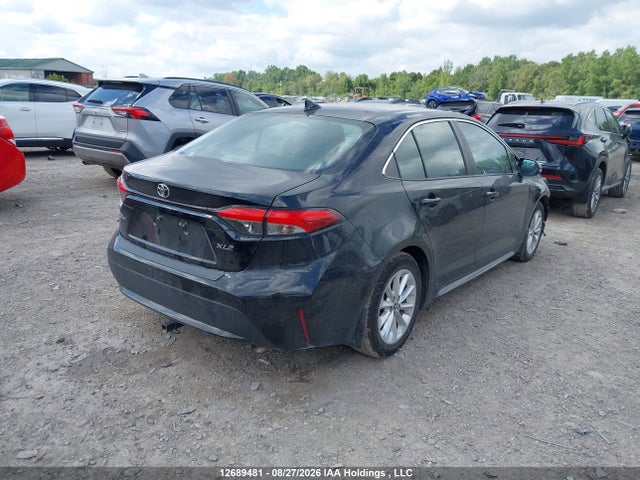 12689481 :رقم المزاد ، 5YFBPRBE7LP016420 vin ، 2020 Toyota Corolla Xle مزاد بيع