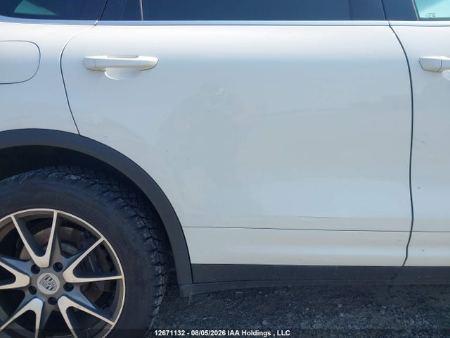 Porsche Cayenne Platinum Edition 2014 WP1AA2A20ELA02963 Image 19