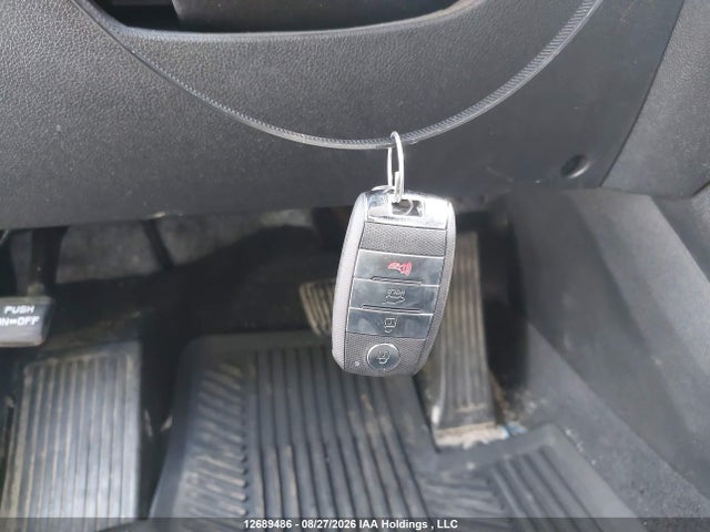 5XYPGDA38LG643673 KIA Sorento L/lx