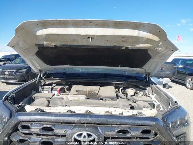 5TFNA5EC8NX008042 Toyota Tundra Platinum