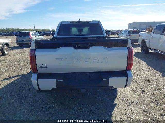 5TFNA5EC8NX008042 Toyota Tundra Platinum