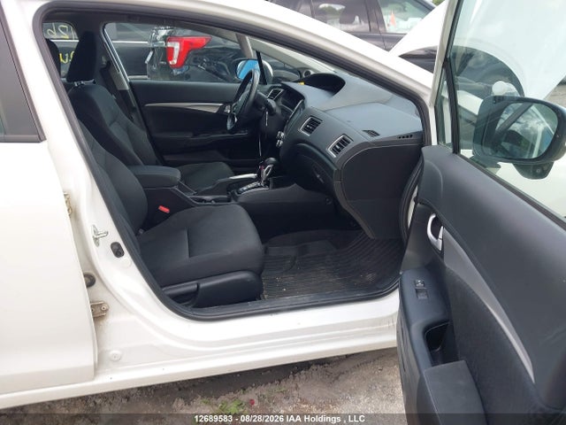Продажа на аукционе авто 2015 Honda Civic Lx, vin: 2HGFB2F5XFH025352, номер лота: 12689583