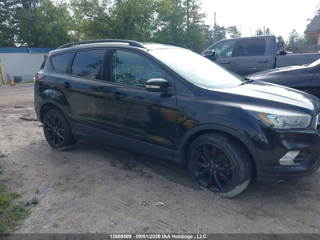 12689589 :رقم المزاد ، 1FMCU9J90HUA97669 vin ، 2017 Ford Escape مزاد بيع