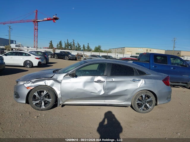 Продажа на аукционе авто 2018 Honda Civic Touring, vin: 2HGFC1F9XJH108010, номер лота: 12689610