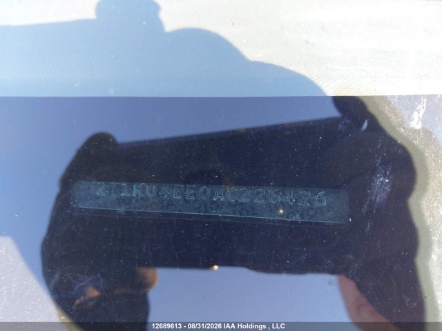 12689613 :رقم المزاد ، 2T1KU4EE0AC226426 vin ، 2010 Toyota Corolla Matrix مزاد بيع