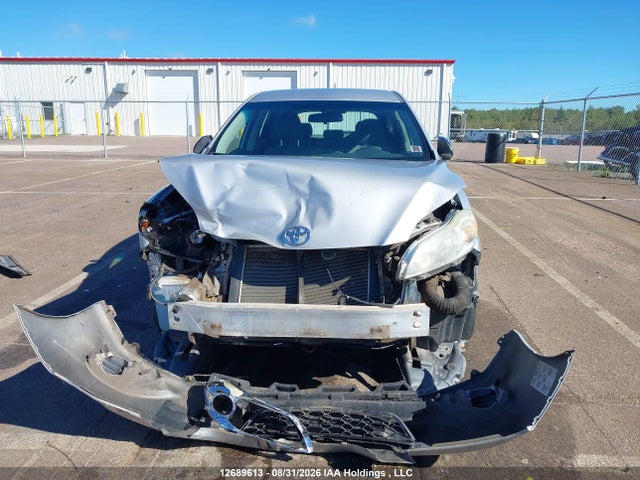 12689613 :رقم المزاد ، 2T1KU4EE0AC226426 vin ، 2010 Toyota Corolla Matrix مزاد بيع