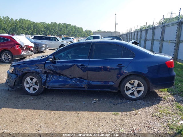 12689617 :رقم المزاد ، 3VWDL7AJXDM418090 vin ، 2013 Volkswagen Jetta 2.0 Tdi Comfortline مزاد بيع