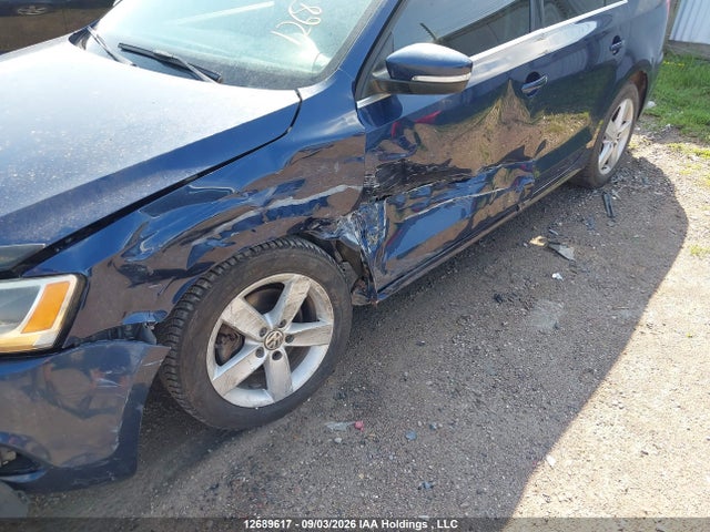 12689617 :رقم المزاد ، 3VWDL7AJXDM418090 vin ، 2013 Volkswagen Jetta 2.0 Tdi Comfortline مزاد بيع