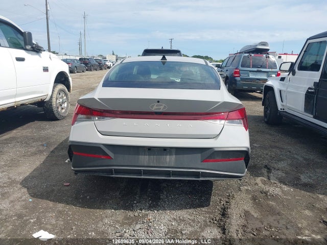 Hyundai Elantra Essential 2025 KMHLM4DG9SU879571 Image 17