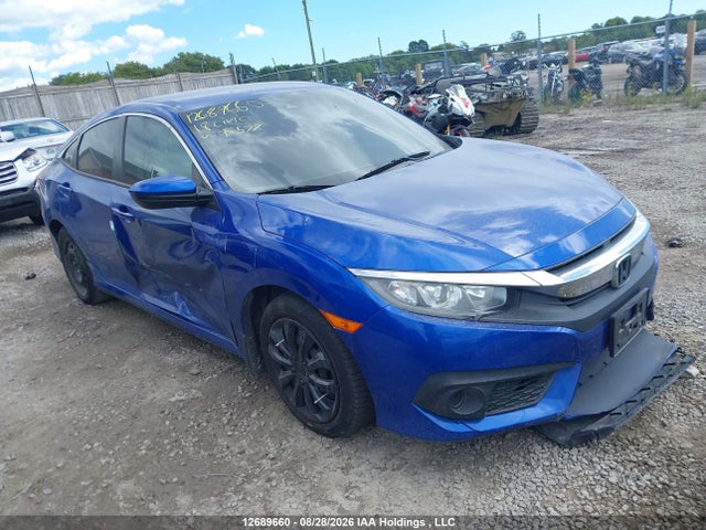 12689660 :رقم المزاد ، 2HGFC2F68JH015577 vin ، 2018 Honda Civic Se مزاد بيع