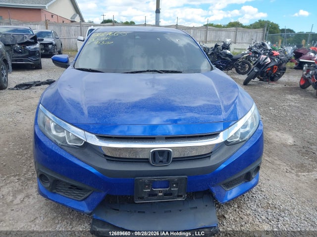 12689660 :رقم المزاد ، 2HGFC2F68JH015577 vin ، 2018 Honda Civic Se مزاد بيع