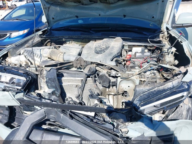Toyota C4r 2021 5TFCZ5AN0MX250944 Image 10