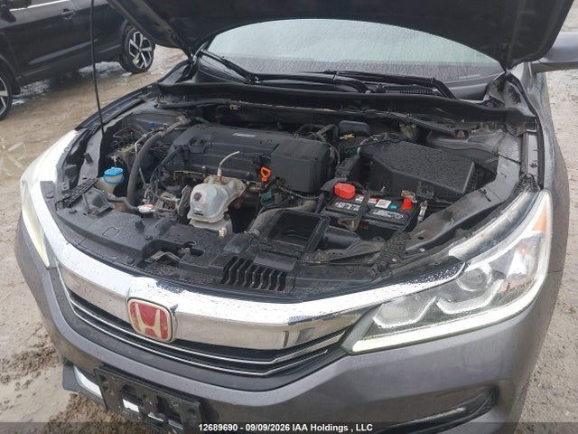 Honda Accord 2016 1HGCR2F51GA808025 Image 10