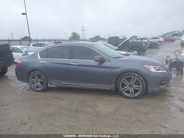 Honda Accord 2016 1HGCR2F51GA808025 Image 13