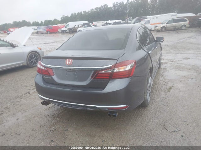 Honda Accord 2016 1HGCR2F51GA808025 Image 16