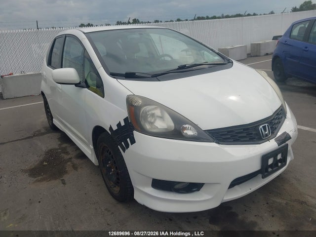 2013 Honda Fit მანქანა იყიდება აუქციონზე, vin: LUCGE8H77D3004918, აუქციონის ნომერი: 12689696