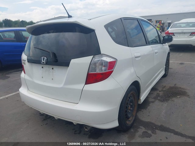 2013 Honda Fit მანქანა იყიდება აუქციონზე, vin: LUCGE8H77D3004918, აუქციონის ნომერი: 12689696