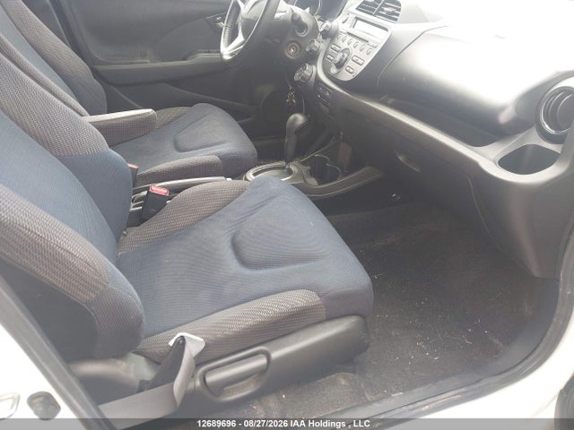 2013 Honda Fit მანქანა იყიდება აუქციონზე, vin: LUCGE8H77D3004918, აუქციონის ნომერი: 12689696