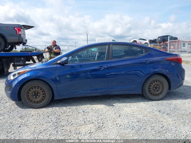 5NPDH4AE1GH787274 Hyundai ELANTRA GL