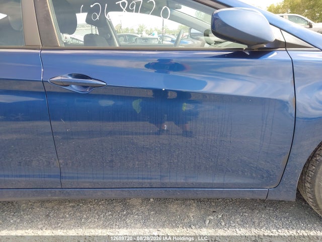 5NPDH4AE1GH787274 Hyundai ELANTRA GL