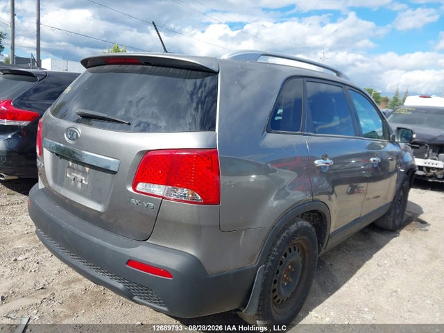 Продажа на аукционе авто 2013 Kia Sorento, vin: 5XYKUDA21DG334333, номер лота: 12689793