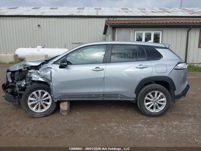 Toyota Corolla Cross Le 2022 7MUCAABG1NV030497 Image 15