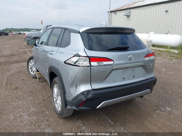 Toyota Corolla Cross Le 2022 7MUCAABG1NV030497 Image 3