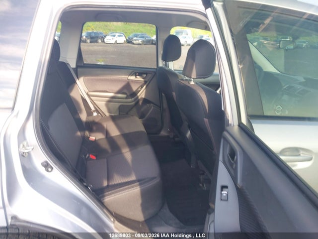 JF2SJEBC0JH552015 Subaru Forester