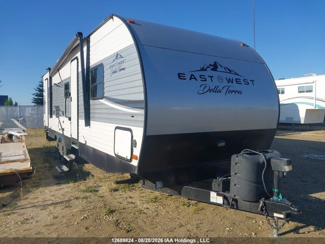 2020 5ZT2DESB4L9002826 zdjęcie główne