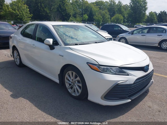 Toyota Camry Hybrid Le 2021 4T1C31AK1MU030063 главное изображение