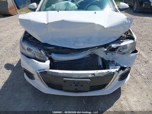 Chevrolet Sonic Lt Auto 2018 1G1JD5SH8J4123220 Image 6