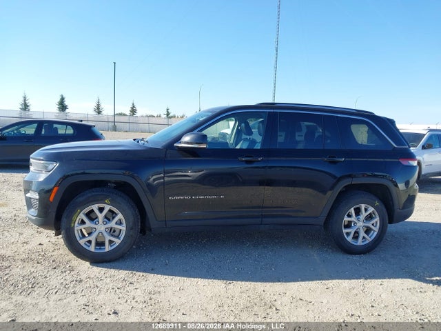 Продажа на аукционе авто 2023 Jeep Grand Cherokee Limited, vin: 1C4RJHBG4PC540019, номер лота: 12689911