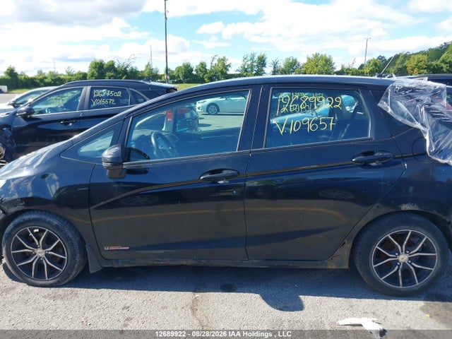 Honda FIT LX 2015 3HGGK5H58FM109657 Image 15