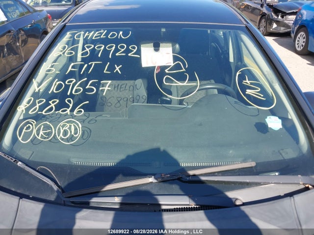 Honda FIT LX 2015 3HGGK5H58FM109657 Image 18
