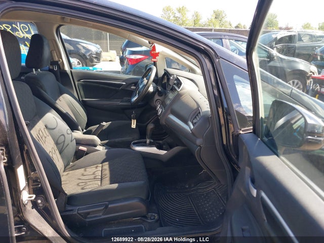 Honda FIT LX 2015 3HGGK5H58FM109657 Image 5