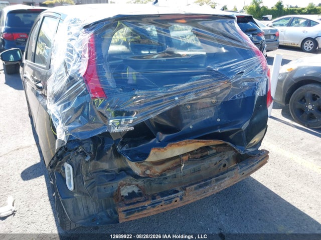Honda FIT LX 2015 3HGGK5H58FM109657 Image 6